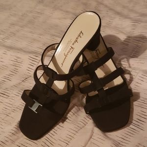 NWOT Ferragamo Boutique Slides size 9